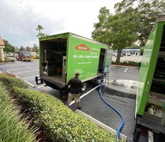 SERVPRO Truck mount outside of commercial building 
